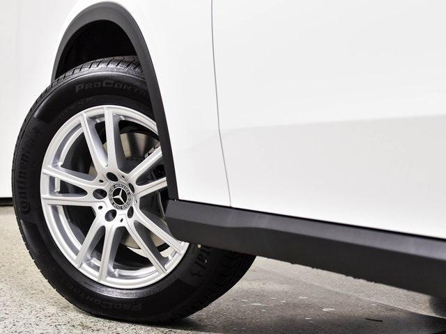 new 2025 Mercedes-Benz GLC 300 car, priced at $52,660