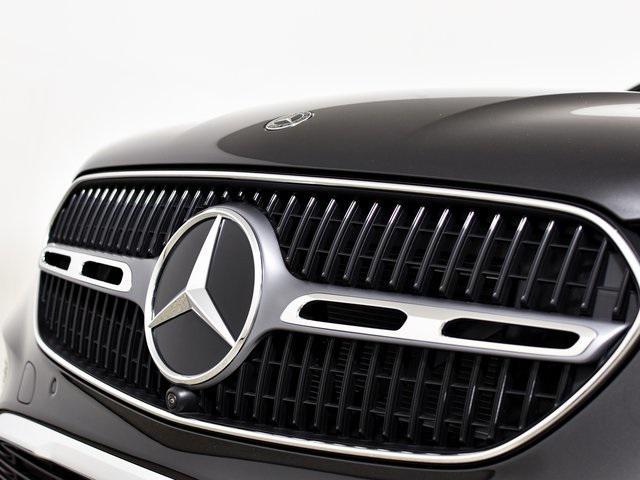 new 2024 Mercedes-Benz GLC 300 car, priced at $55,045