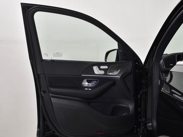 new 2025 Mercedes-Benz GLS 450 car, priced at $98,410