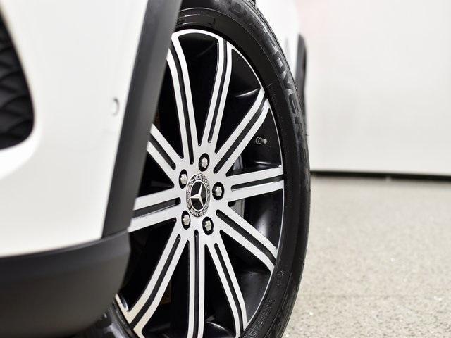 used 2025 Mercedes-Benz GLE 450 car, priced at $69,876
