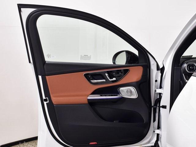new 2025 Mercedes-Benz GLC 300 car, priced at $66,960