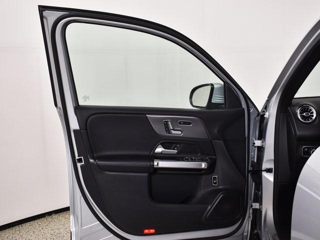 used 2021 Mercedes-Benz GLB 250 car, priced at $31,321