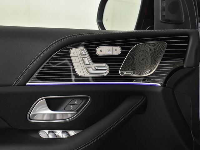 new 2025 Mercedes-Benz GLS 580 car, priced at $124,800