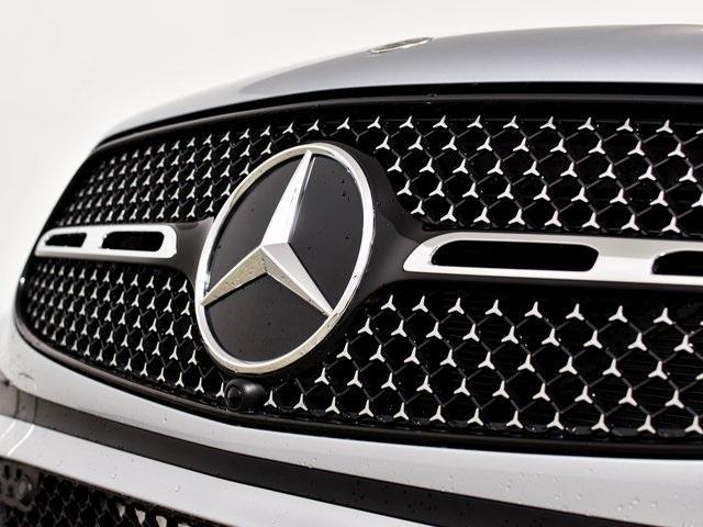 new 2025 Mercedes-Benz GLC 300 car, priced at $55,285