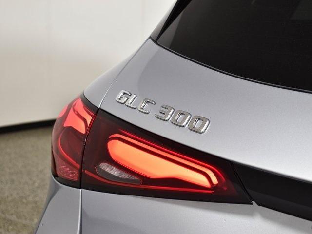 new 2025 Mercedes-Benz GLC 300 car, priced at $55,285