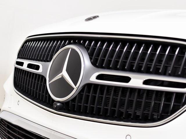 new 2024 Mercedes-Benz GLC 300 car, priced at $57,195