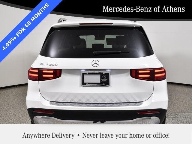 new 2024 Mercedes-Benz GLB 250 car, priced at $50,390