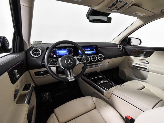 used 2025 Mercedes-Benz GLA 250 car, priced at $44,587