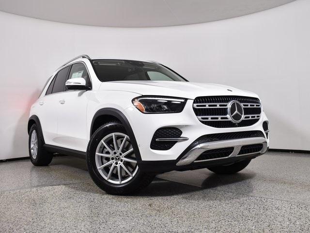 new 2025 Mercedes-Benz GLE 450 car, priced at $77,135