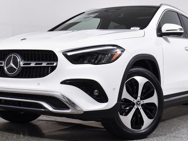 new 2025 Mercedes-Benz GLA 250 car, priced at $47,270