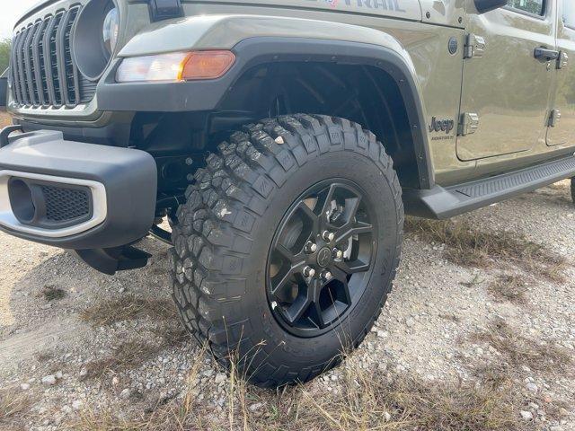 new 2025 Jeep Gladiator car, priced at $48,855