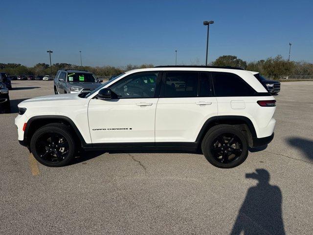 used 2024 Jeep Grand Cherokee car, priced at $44,995