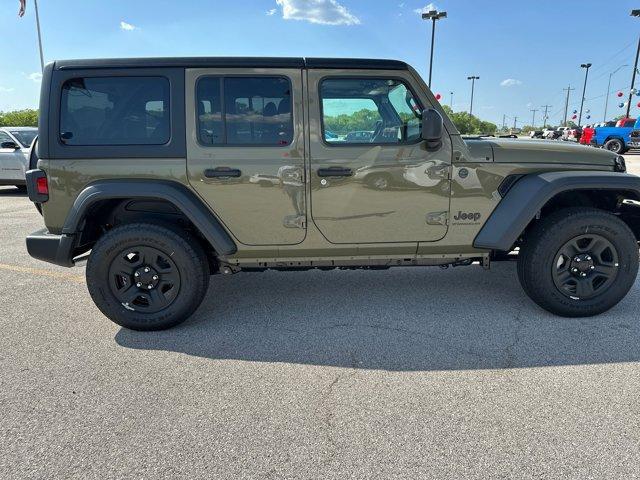new 2025 Jeep Wrangler car, priced at $46,075