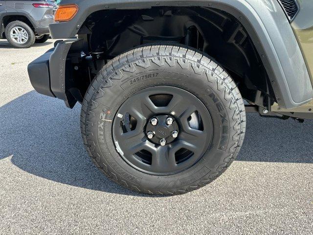 new 2025 Jeep Wrangler car, priced at $46,075