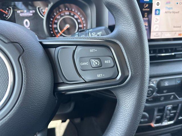 new 2025 Jeep Wrangler car, priced at $46,075