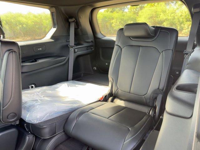 new 2025 Jeep Grand Cherokee L car