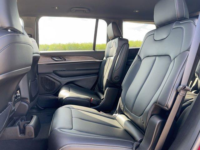 new 2025 Jeep Grand Cherokee L car, priced at $52,220