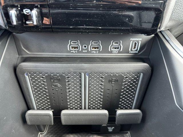 new 2025 Ram 1500 car, priced at $71,800