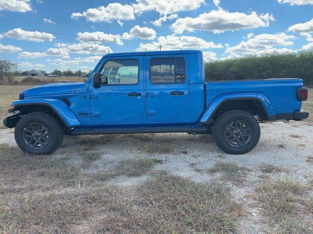 new 2025 Jeep Gladiator car, priced at $48,405