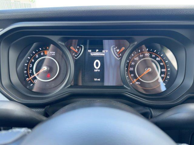 new 2025 Jeep Gladiator car, priced at $48,405