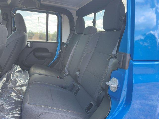 new 2025 Jeep Gladiator car, priced at $48,405