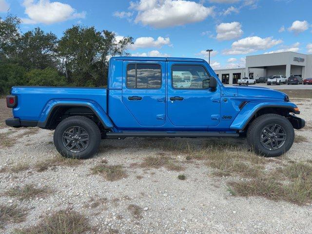 new 2025 Jeep Gladiator car, priced at $48,405