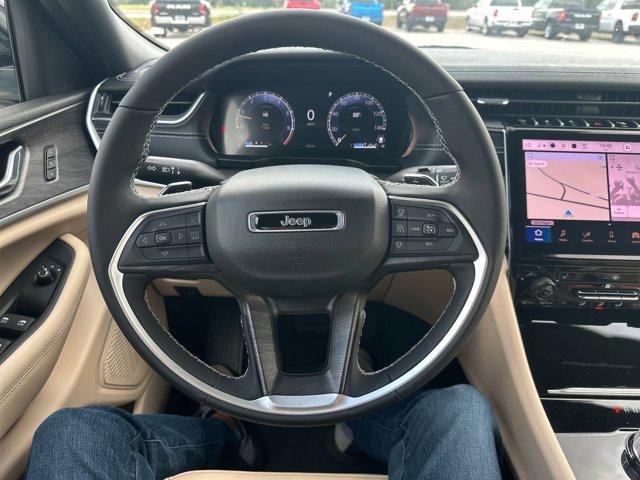 new 2025 Jeep Grand Cherokee car