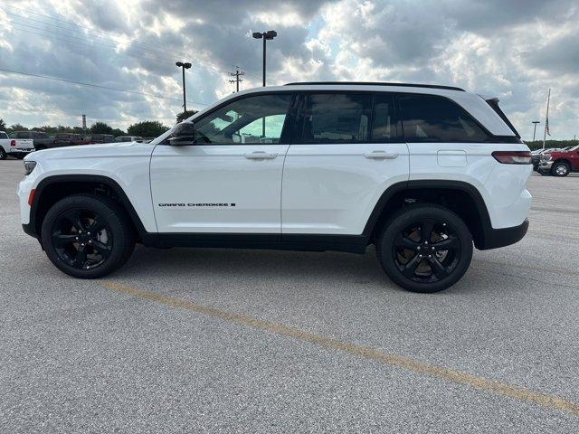 new 2025 Jeep Grand Cherokee car