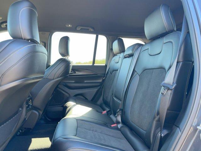 new 2025 Jeep Grand Cherokee car, priced at $45,875