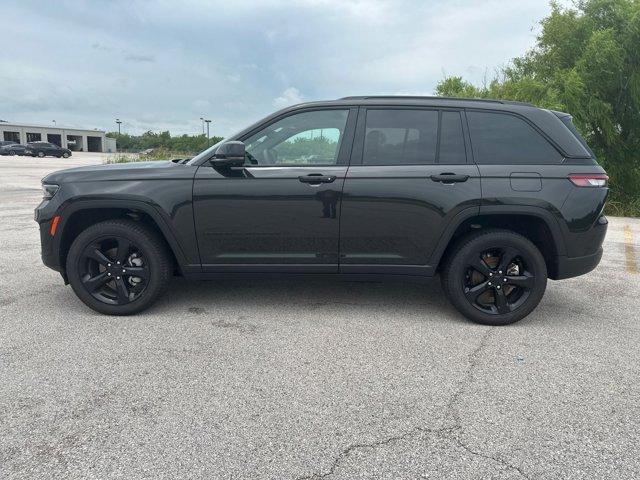 used 2024 Jeep Grand Cherokee car, priced at $45,995