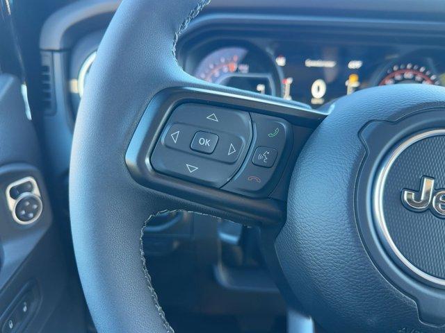 new 2025 Jeep Gladiator car