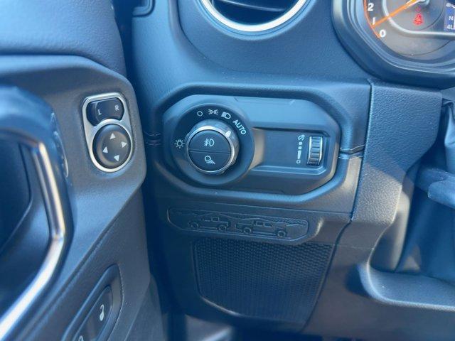 new 2025 Jeep Gladiator car