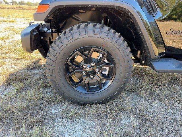 new 2025 Jeep Gladiator car