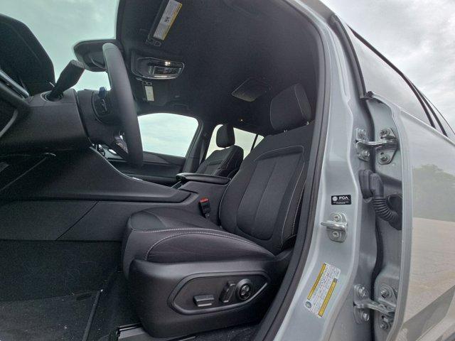 used 2025 Jeep Grand Cherokee car, priced at $39,995