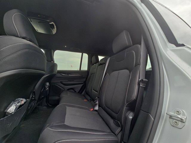 used 2025 Jeep Grand Cherokee car, priced at $39,995