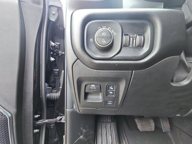 new 2025 Ram 1500 car, priced at $72,605