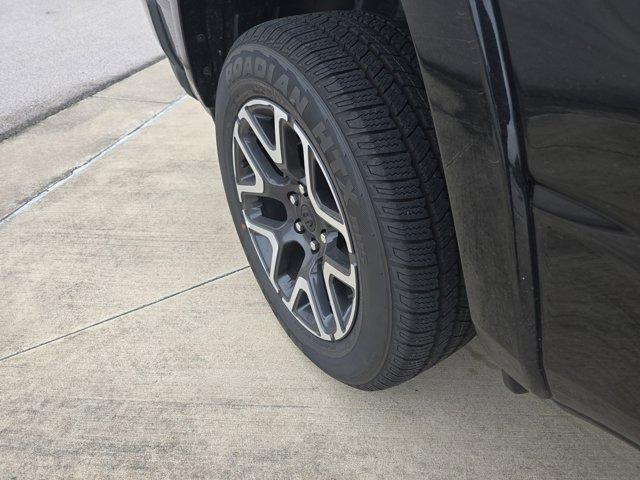 new 2025 Ram 1500 car, priced at $72,605