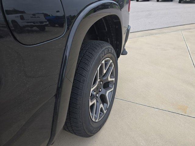 new 2025 Ram 1500 car, priced at $72,605