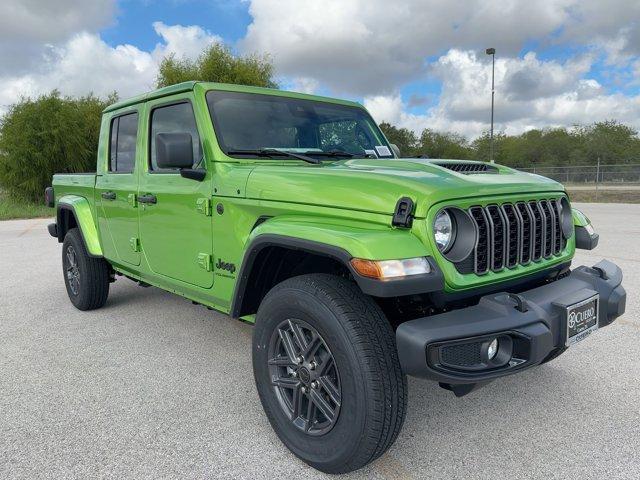 new 2025 Jeep Gladiator car, priced at $47,850