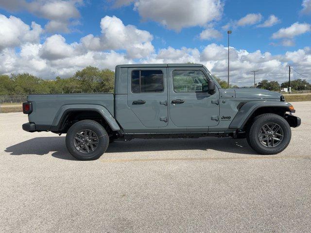 new 2025 Jeep Gladiator car, priced at $47,850