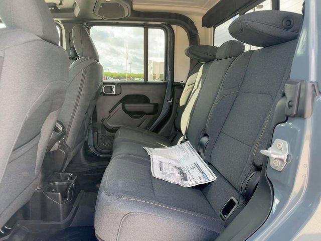 new 2025 Jeep Gladiator car, priced at $47,850