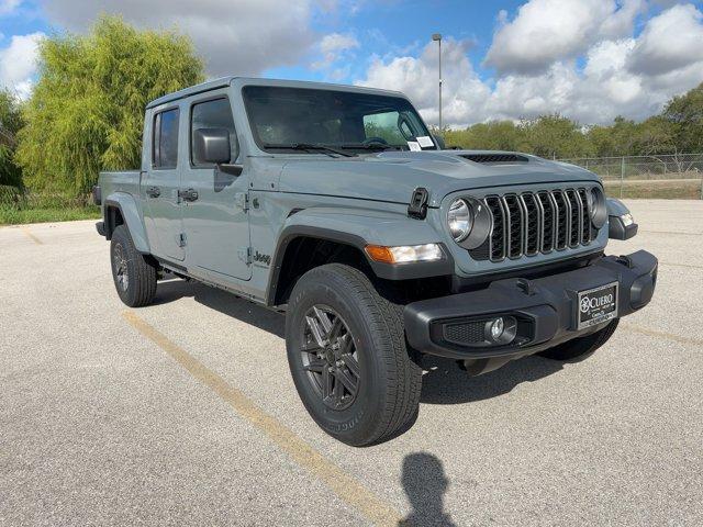 new 2025 Jeep Gladiator car, priced at $47,850