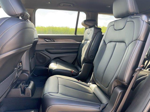 new 2025 Jeep Grand Cherokee L car, priced at $52,220