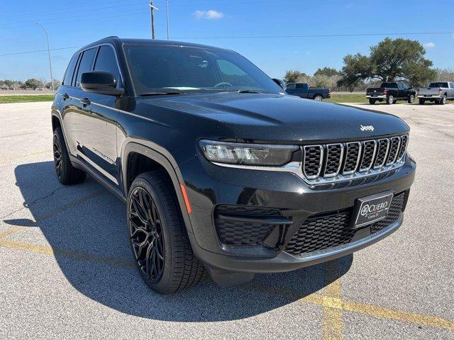 used 2025 Jeep Grand Cherokee car, priced at $39,995