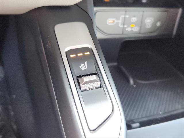 new 2025 Kia Sorento car, priced at $37,360