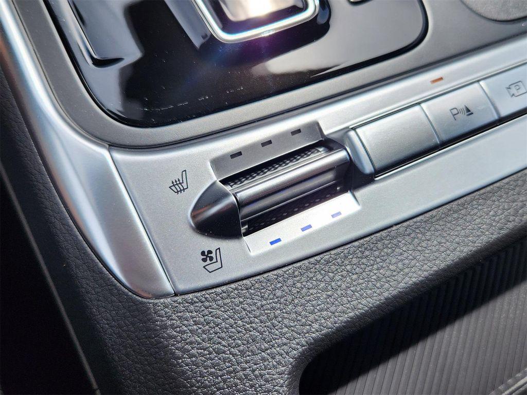 new 2026 Kia Carnival Hybrid car, priced at $48,379