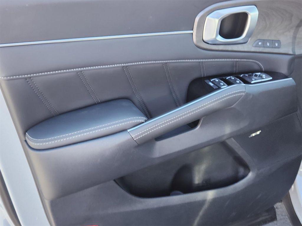 new 2026 Kia Sorento car, priced at $47,302