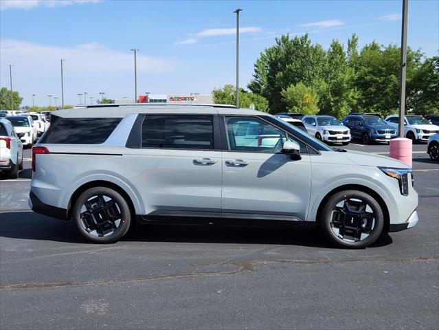 new 2025 Kia Carnival car, priced at $40,845