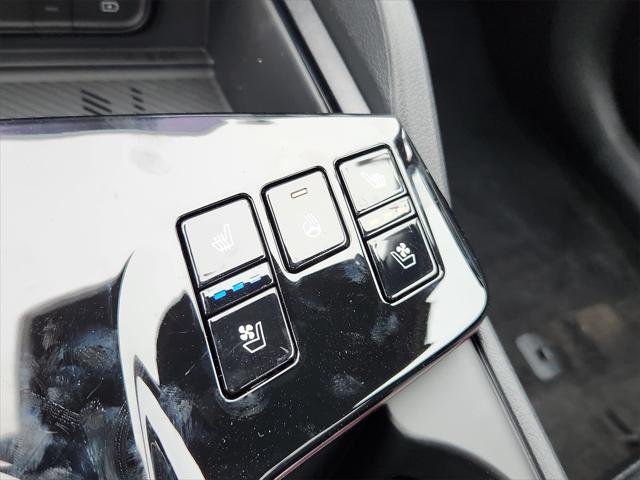 new 2025 Kia Sportage car, priced at $42,680
