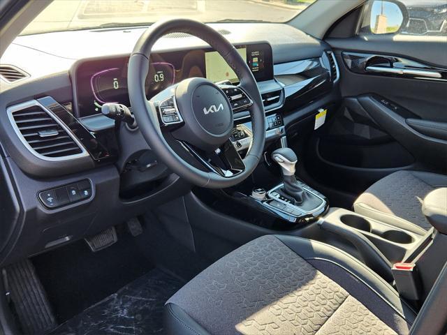 new 2025 Kia Seltos car, priced at $27,054